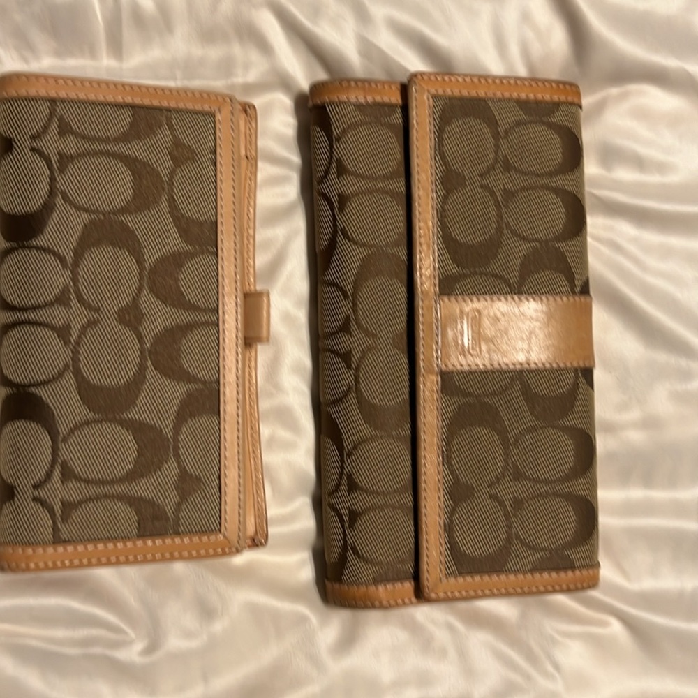 Coach Wallet And Check Book Cover View 2
